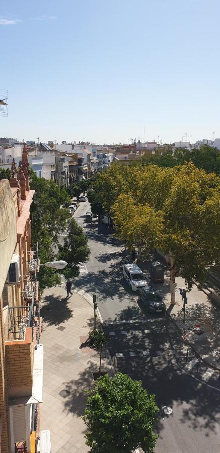 Atico Aire De Triana Apartment Sevilla Bagian luar foto