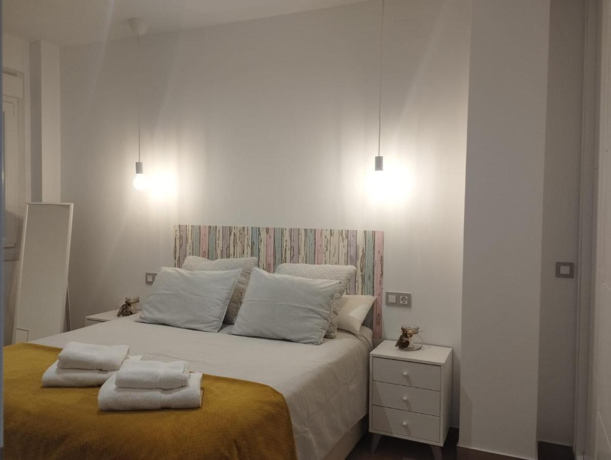 Atico Aire De Triana Apartment Sevilla Bagian luar foto