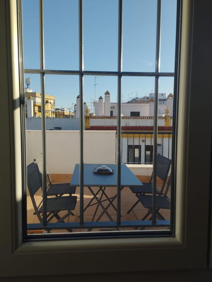 Atico Aire De Triana Apartment Sevilla Bagian luar foto