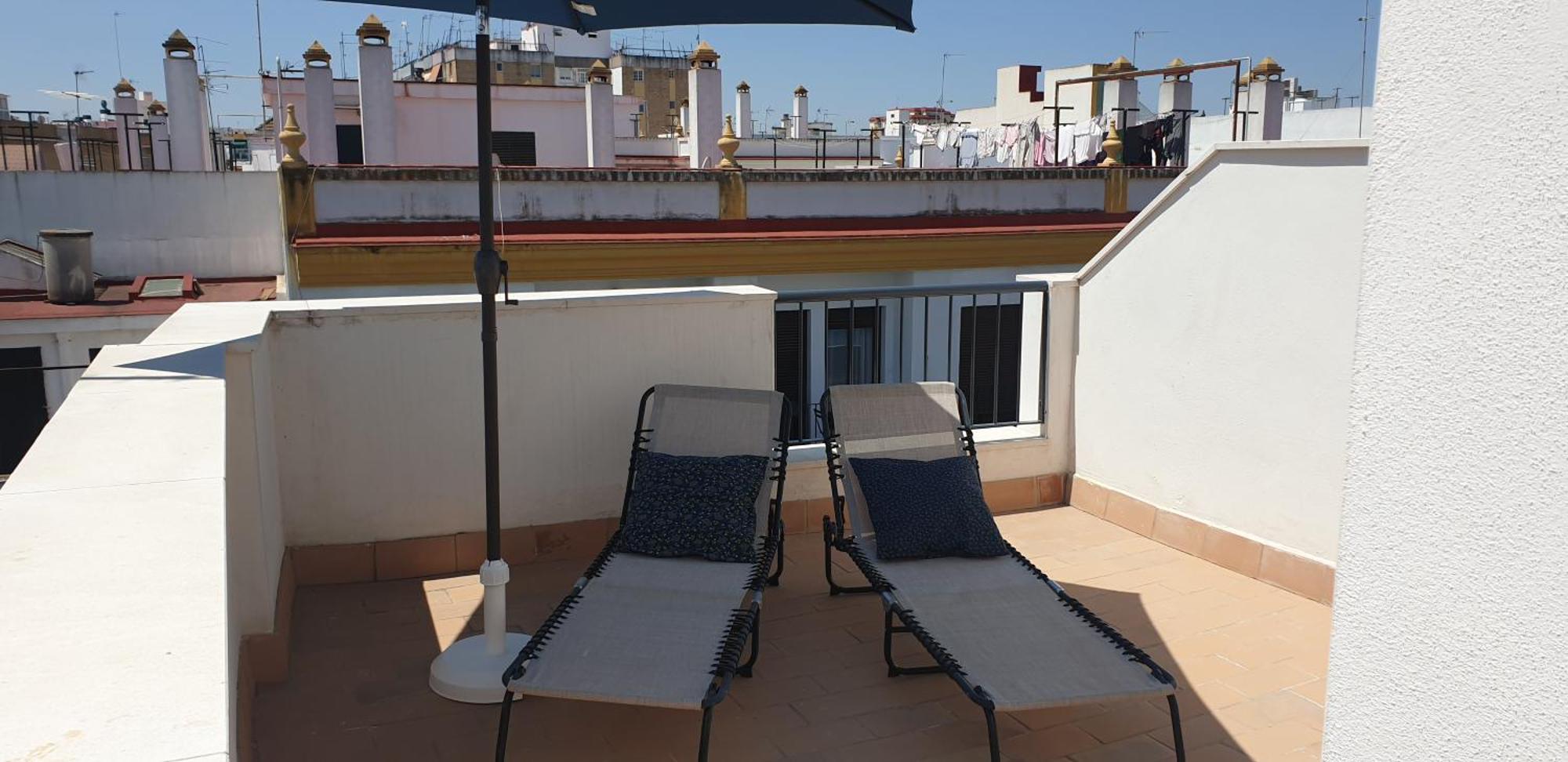 Atico Aire De Triana Apartment Sevilla Bagian luar foto